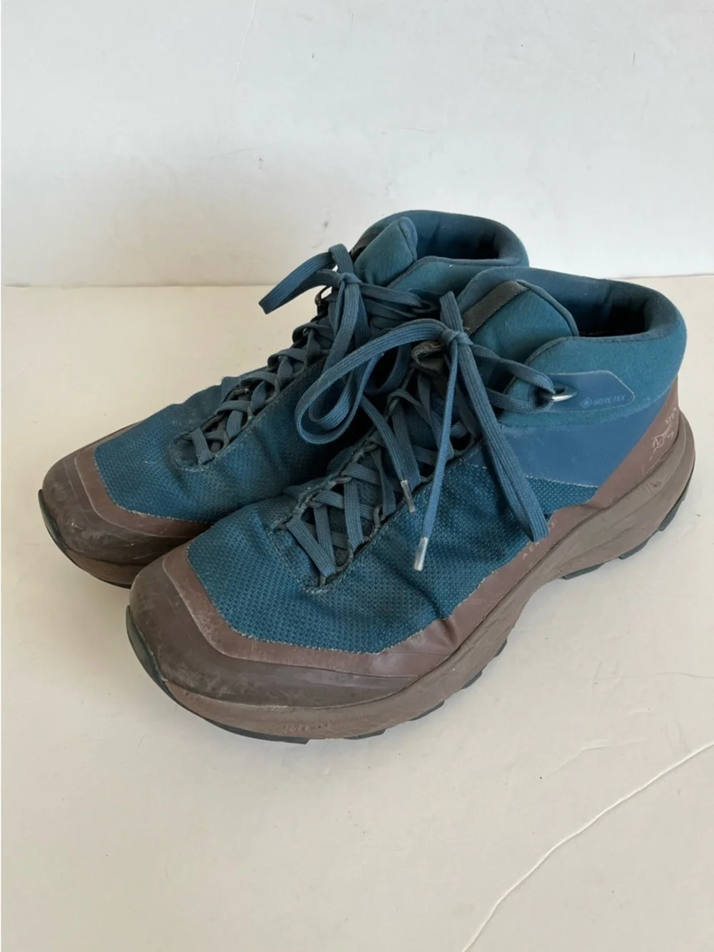 Arc'teryx Blue Aerios Mid GTX Gore-Tex Hiking Shoes sneakers Size men8 /women9